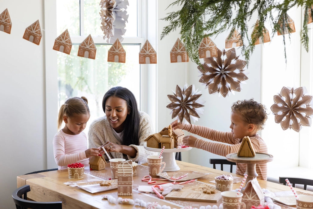 Lebkuchenhaus-Girlande aus Filz von My Mind's Eye | Die kleine Fetenkiste | Dekoration für Weihnachten mit Kinder